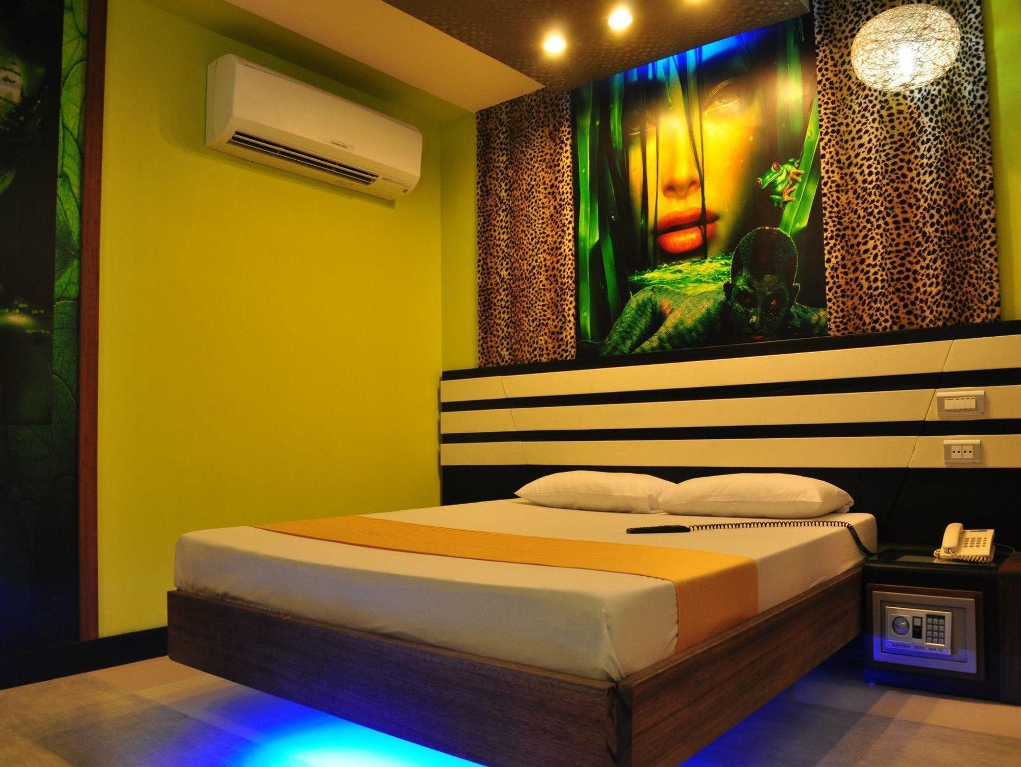 Hotel Dream World Las Pinas Las Piñas Exterior foto