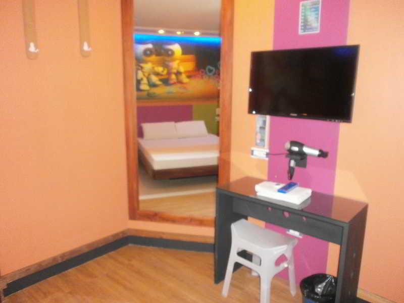 Hotel Dream World Las Pinas Las Piñas Exterior foto